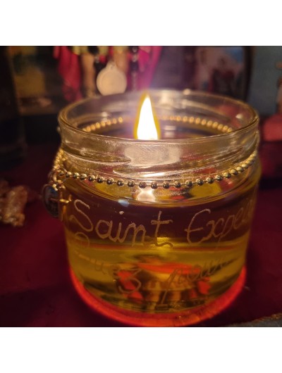 Lampe à huile Saint Expédit avec médaillon et croix